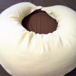 三日月 授乳クッション