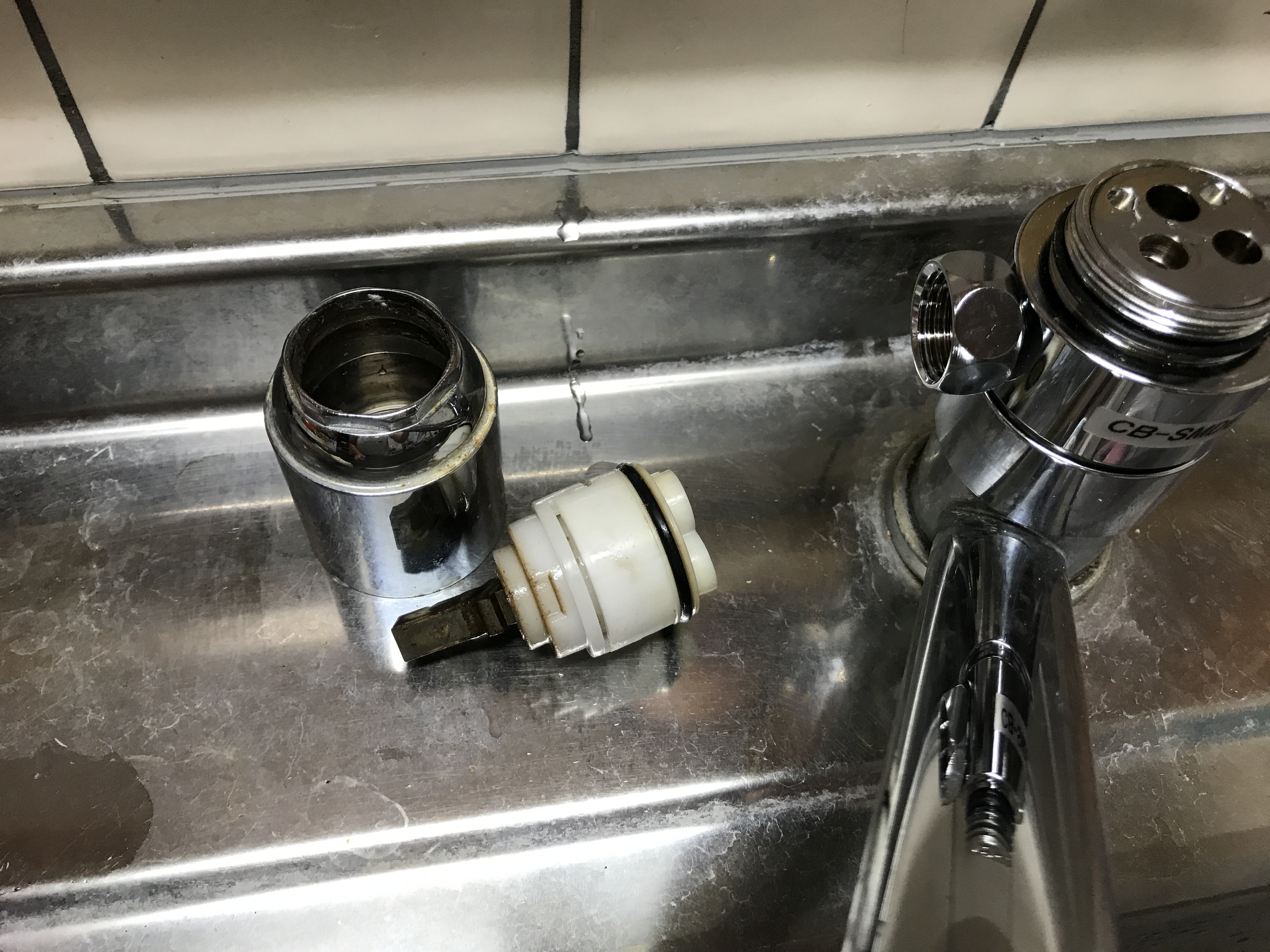 決まりました】5〜6人用食洗機！分岐水栓不要！今年中引き取り希望！